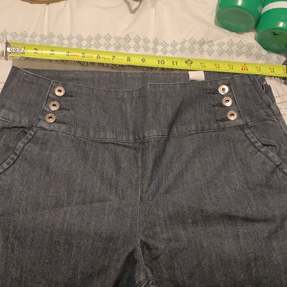 BNWT Dress Barn Jeans - Picture 2 of 6